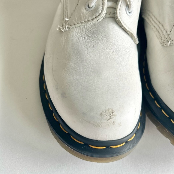 Dr. Martens 1460 Pascal White Genuine Leather Combat Boots size 9 - Picture 6 of 15